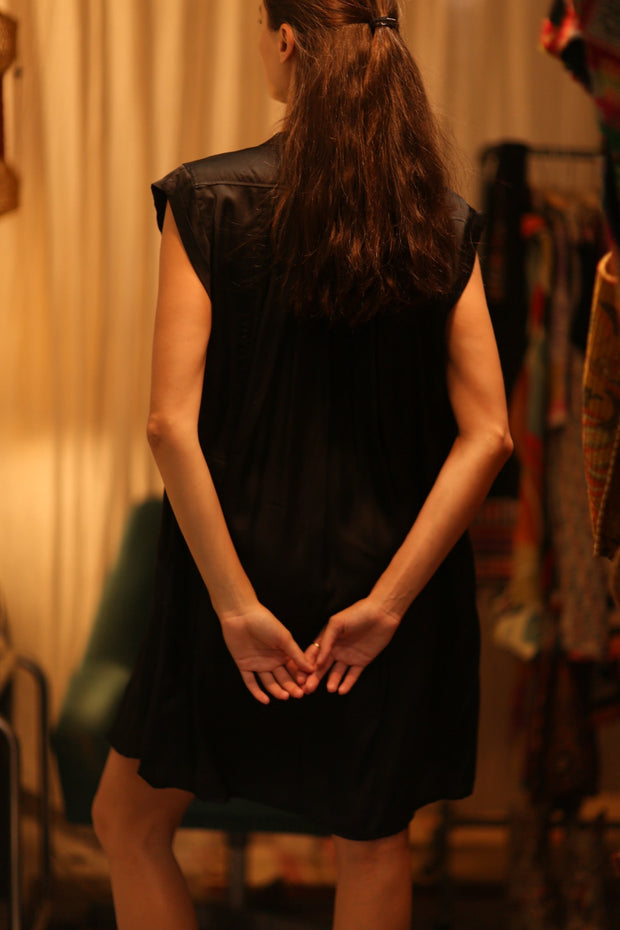 BLACK SILK DRESS MARY - sustainably made MOMO NEW YORK sustainable clothing, dresskaftan slow fashion