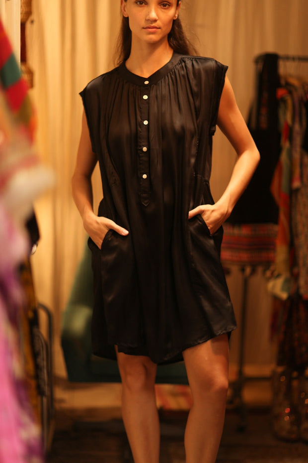 BLACK SILK DRESS MARY - sustainably made MOMO NEW YORK sustainable clothing, dresskaftan slow fashion
