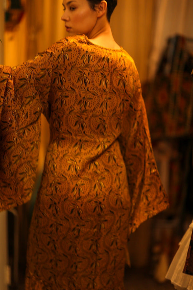 HAND BLOCK PRINT SILK WING KIMONO PINA - sustainably made MOMO NEW YORK sustainable clothing, bestseller slow fashion