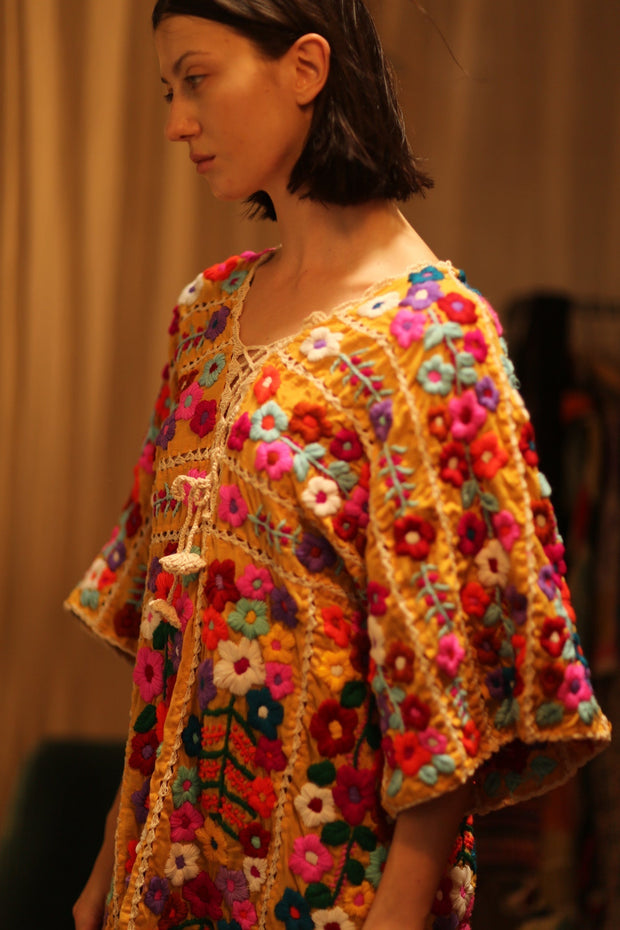 HEAVY EMBROIDERED KAFTAN ANTHARA - sustainably made MOMO NEW YORK sustainable clothing, dresskaftan slow fashion
