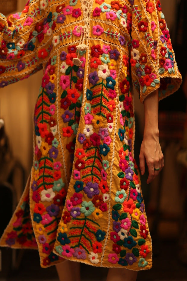 HEAVY EMBROIDERED KAFTAN ANTHARA - sustainably made MOMO NEW YORK sustainable clothing, dresskaftan slow fashion