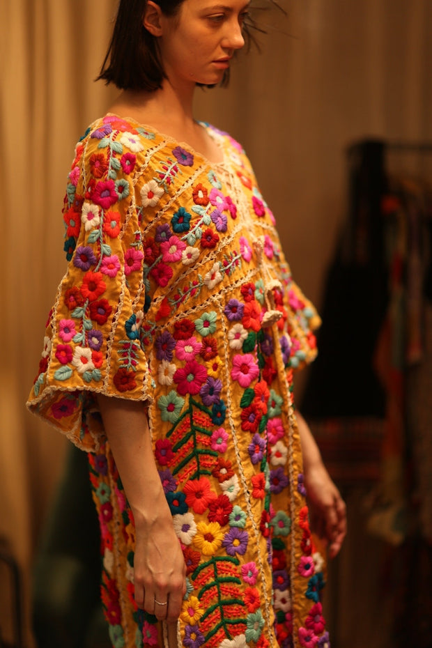 HEAVY EMBROIDERED KAFTAN ANTHARA - sustainably made MOMO NEW YORK sustainable clothing, dresskaftan slow fashion