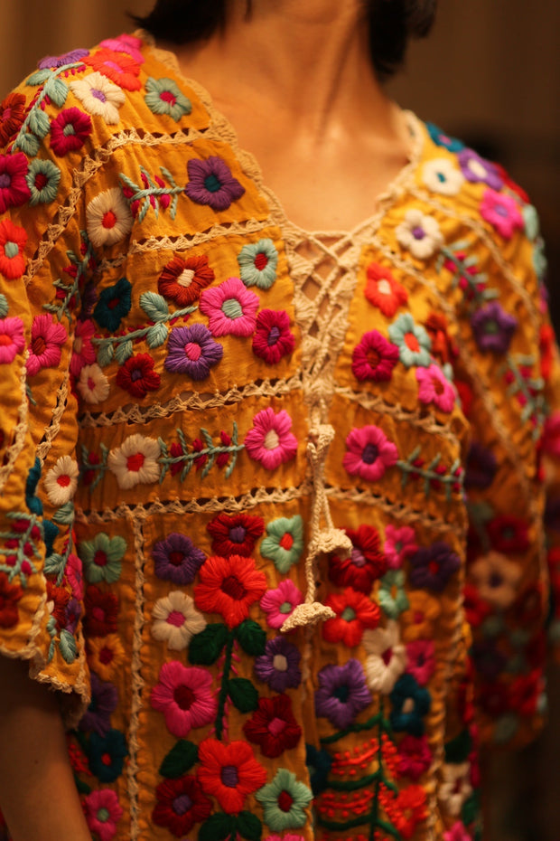 HEAVY EMBROIDERED KAFTAN ANTHARA - sustainably made MOMO NEW YORK sustainable clothing, dresskaftan slow fashion