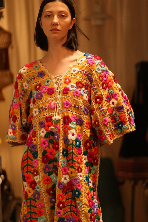 HEAVY EMBROIDERED KAFTAN ANTHARA - sustainably made MOMO NEW YORK sustainable clothing, dresskaftan slow fashion
