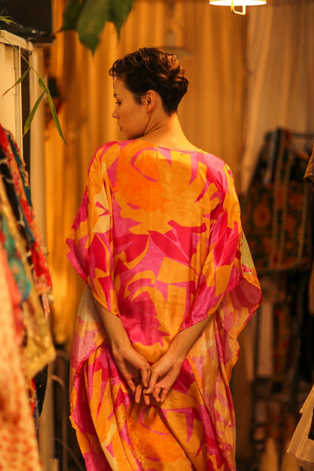 KAFTAN DRESS YAYA FAERIS - sustainably made MOMO NEW YORK sustainable clothing, bestseller slow fashion