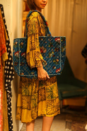 KALI VELVET BAG BLUE FLORAL L - sustainably made MOMO NEW YORK sustainable clothing, bag slow fashion