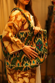KALI VELVET BAG GREEN L - sustainably made MOMO NEW YORK sustainable clothing, bag slow fashion