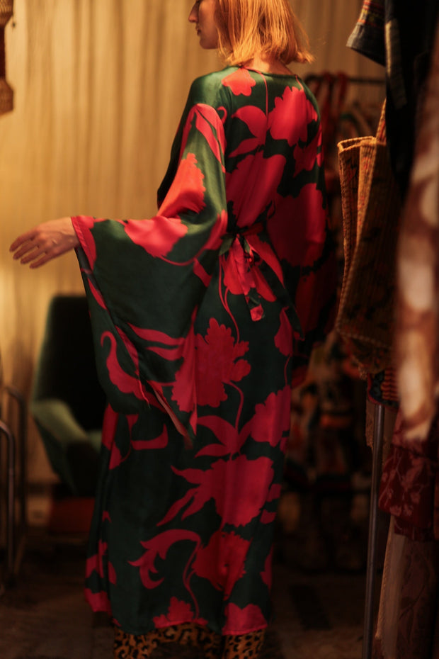 PINA SILK KIMONO PINK VINES - sustainably made MOMO NEW YORK sustainable clothing, handmade slow fashion