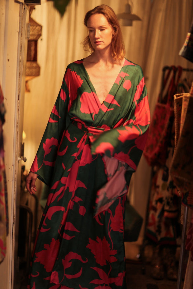 PINA SILK KIMONO PINK VINES - sustainably made MOMO NEW YORK sustainable clothing, handmade slow fashion