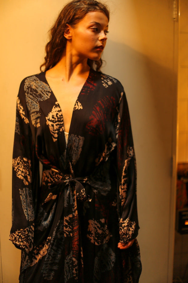 PINA SILK KIMONO RED AND BLUE ARTIST - sustainably made MOMO NEW YORK sustainable clothing, dress slow fashion