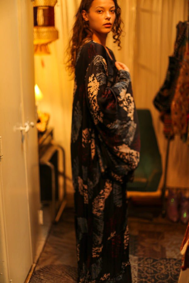 PINA SILK KIMONO RED AND BLUE ARTIST - sustainably made MOMO NEW YORK sustainable clothing, dress slow fashion