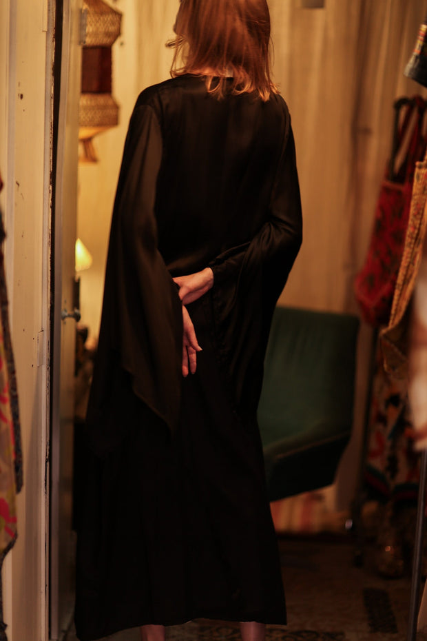 PINA SILK KIMONO SOLID BLACK - sustainably made MOMO NEW YORK sustainable clothing, handmade slow fashion