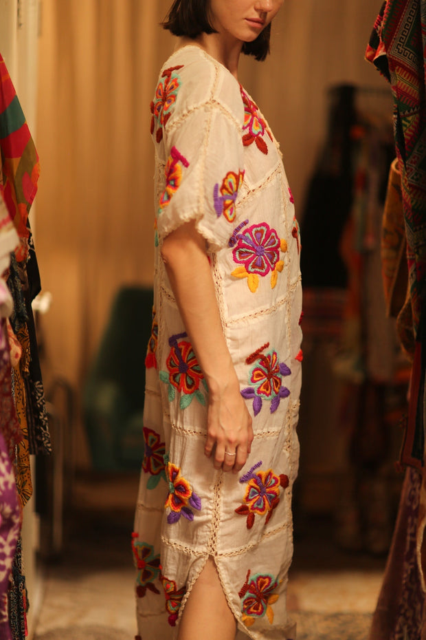 RAVEE EMBROIDERED COTTON DRESS - sustainably made MOMO NEW YORK sustainable clothing, dresskaftan slow fashion
