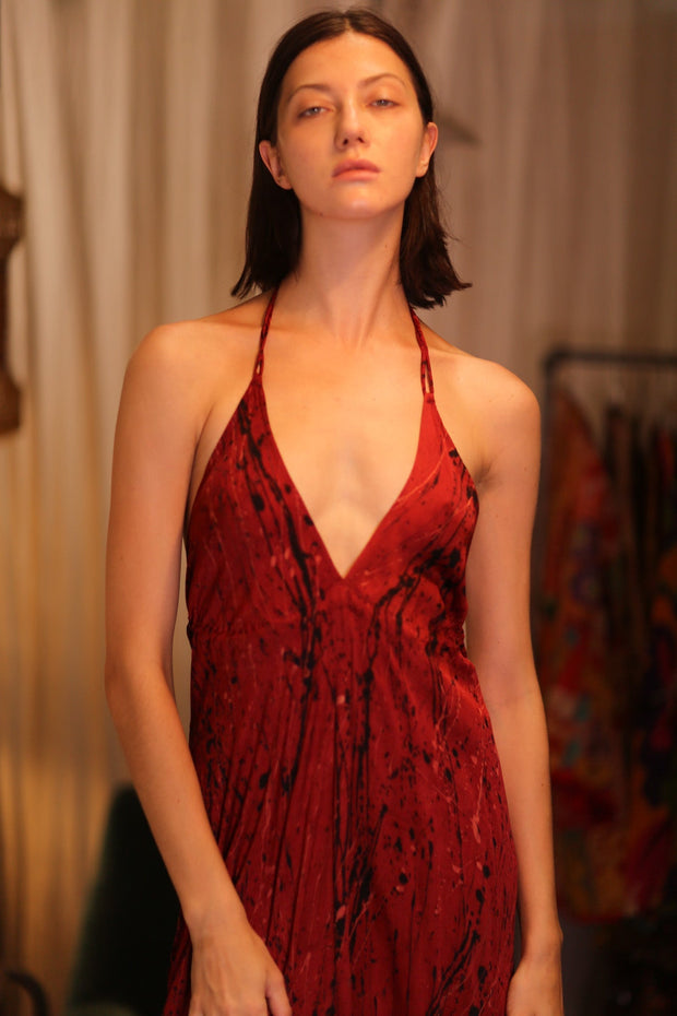 SILK HAND BLOCK PRINT DRESS HANNAH RED ARTIST - sustainably made MOMO NEW YORK sustainable clothing, dresskaftan slow fashion