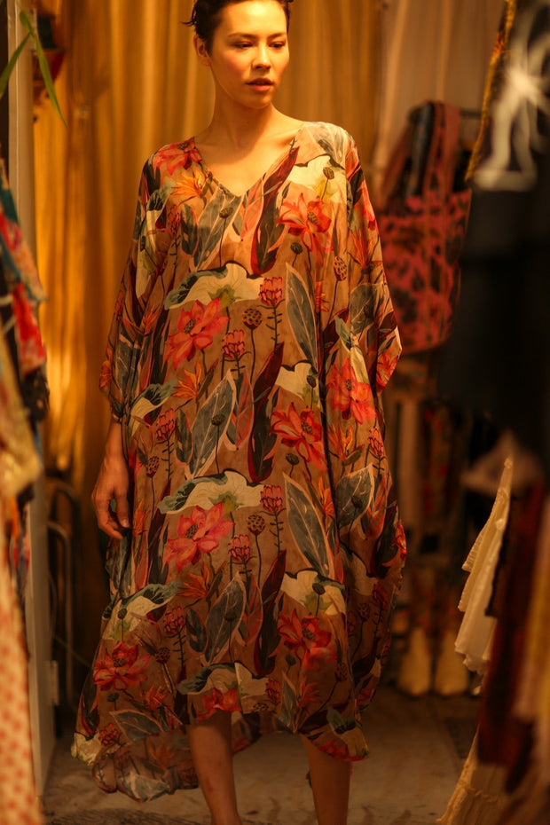 SILK KAFTAN YAYA NAMUD - sustainably made MOMO NEW YORK sustainable clothing, bestseller slow fashion