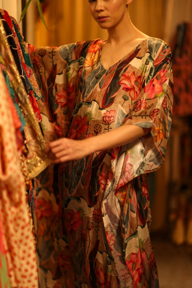 SILK KAFTAN YAYA NAMUD - sustainably made MOMO NEW YORK sustainable clothing, bestseller slow fashion