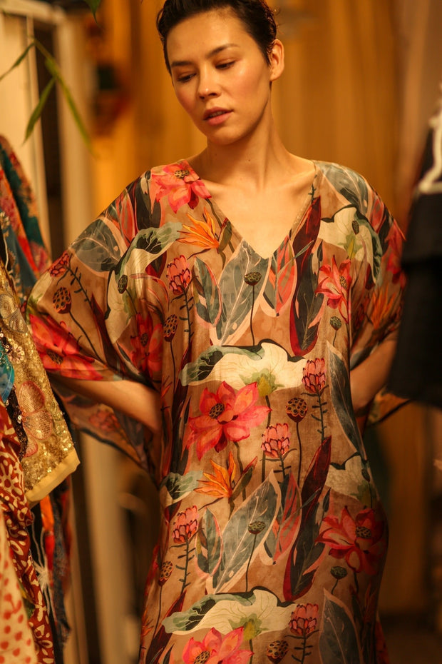 SILK KAFTAN YAYA NAMUD - sustainably made MOMO NEW YORK sustainable clothing, bestseller slow fashion