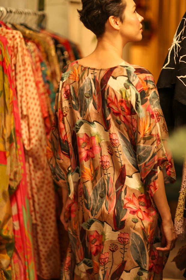 SILK KAFTAN YAYA NAMUD - sustainably made MOMO NEW YORK sustainable clothing, bestseller slow fashion