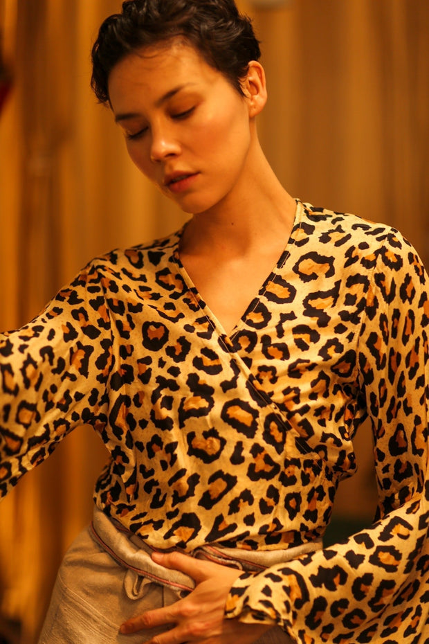 SILK WRAP TOP AURELIA LIGHT LEOPARD - sustainably made MOMO NEW YORK sustainable clothing, new slow fashion