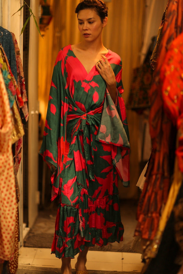 SILK XL KIMONO PINA RED GREEN - sustainably made MOMO NEW YORK sustainable clothing, bestseller slow fashion