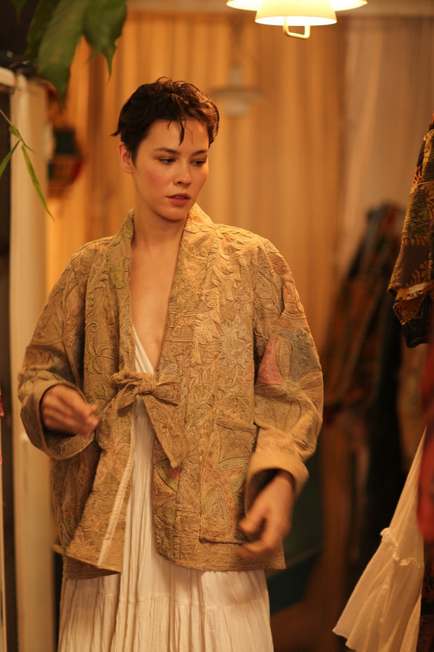 SUZANI SHORT KIMOMO JIMMY - sustainably made MOMO NEW YORK sustainable clothing, coatandjacket slow fashion