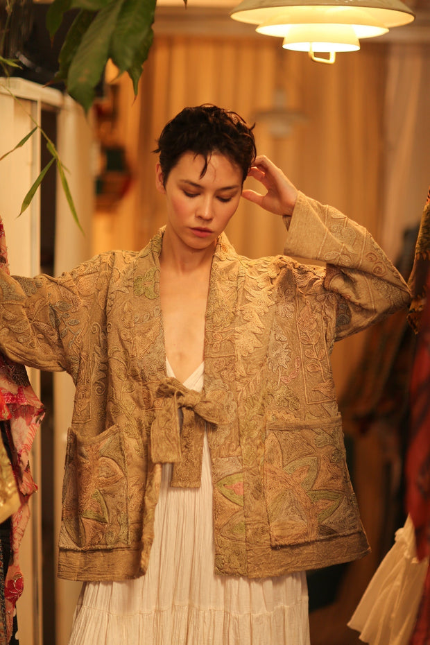 SUZANI SHORT KIMOMO JIMMY - sustainably made MOMO NEW YORK sustainable clothing, coatandjacket slow fashion