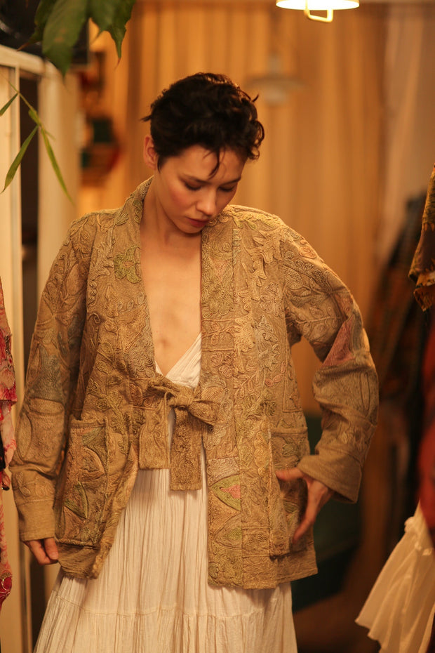 SUZANI SHORT KIMOMO JIMMY - sustainably made MOMO NEW YORK sustainable clothing, coatandjacket slow fashion