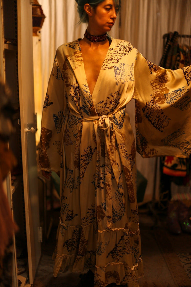XL SILK WING KIMONO PINA ARTIST NIS - sustainably made MOMO NEW YORK sustainable clothing, bestseller slow fashion