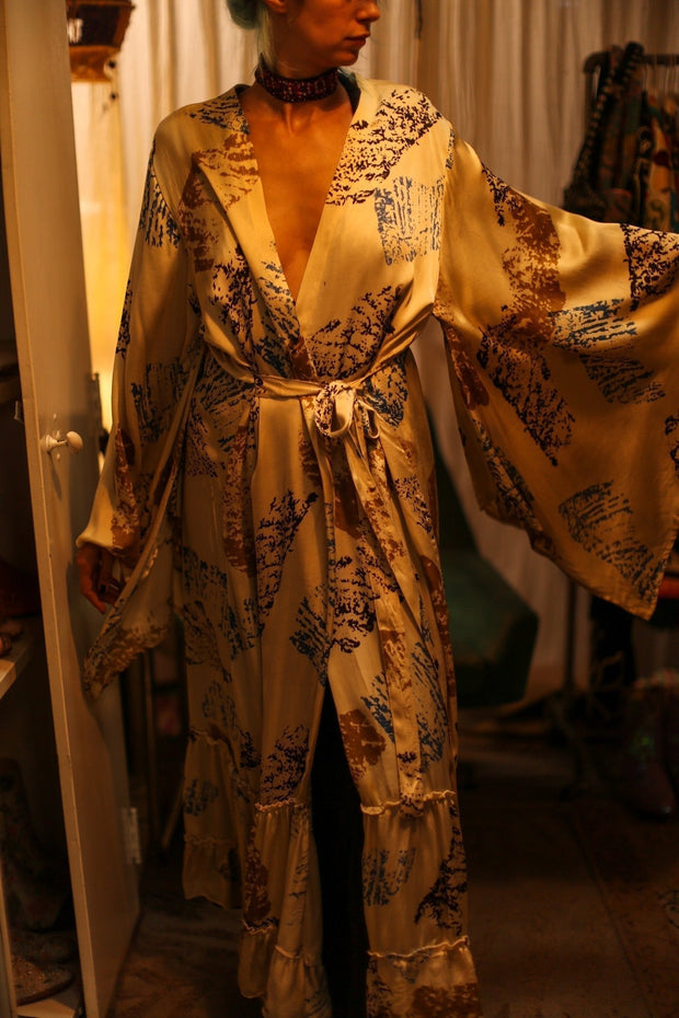 XL SILK WING KIMONO PINA ARTIST NIS - sustainably made MOMO NEW YORK sustainable clothing, bestseller slow fashion