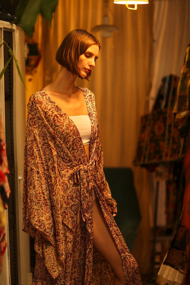 XXL WING SILK KIMONO PINA - sustainably made MOMO NEW YORK sustainable clothing, bestseller slow fashion