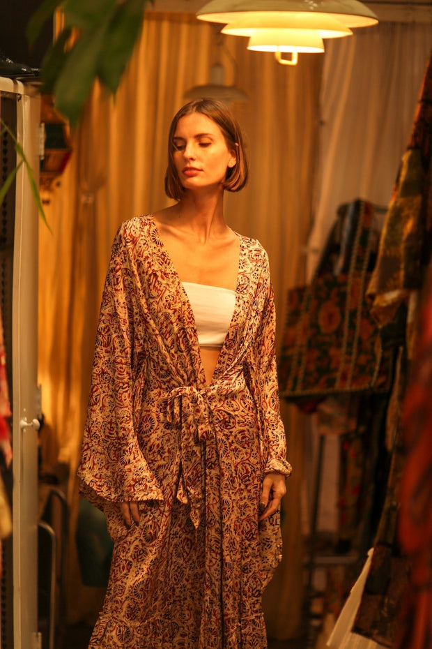 XXL WING SILK KIMONO PINA - sustainably made MOMO NEW YORK sustainable clothing, bestseller slow fashion