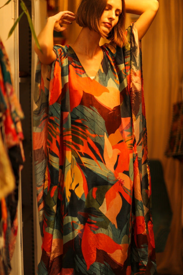 YAYA SILK KAFTAN CARMEN - sustainably made MOMO NEW YORK sustainable clothing, dresskaftan slow fashion
