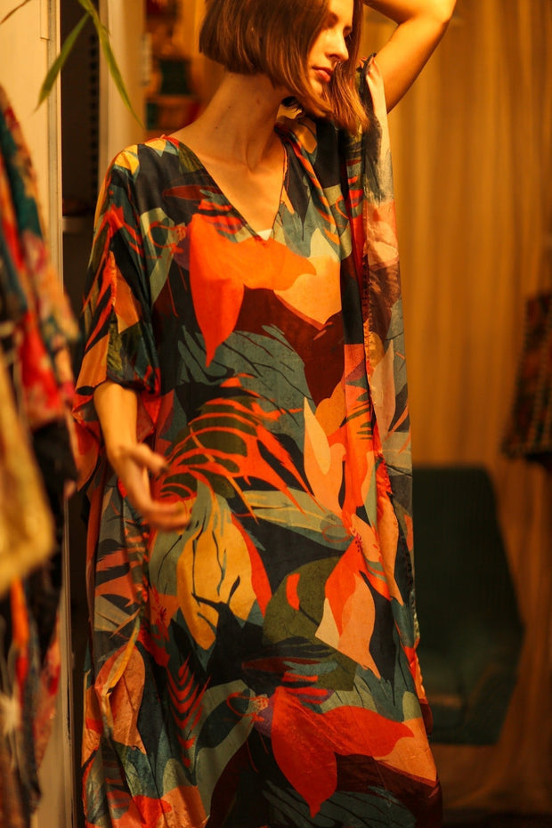 YAYA SILK KAFTAN CARMEN - sustainably made MOMO NEW YORK sustainable clothing, dresskaftan slow fashion