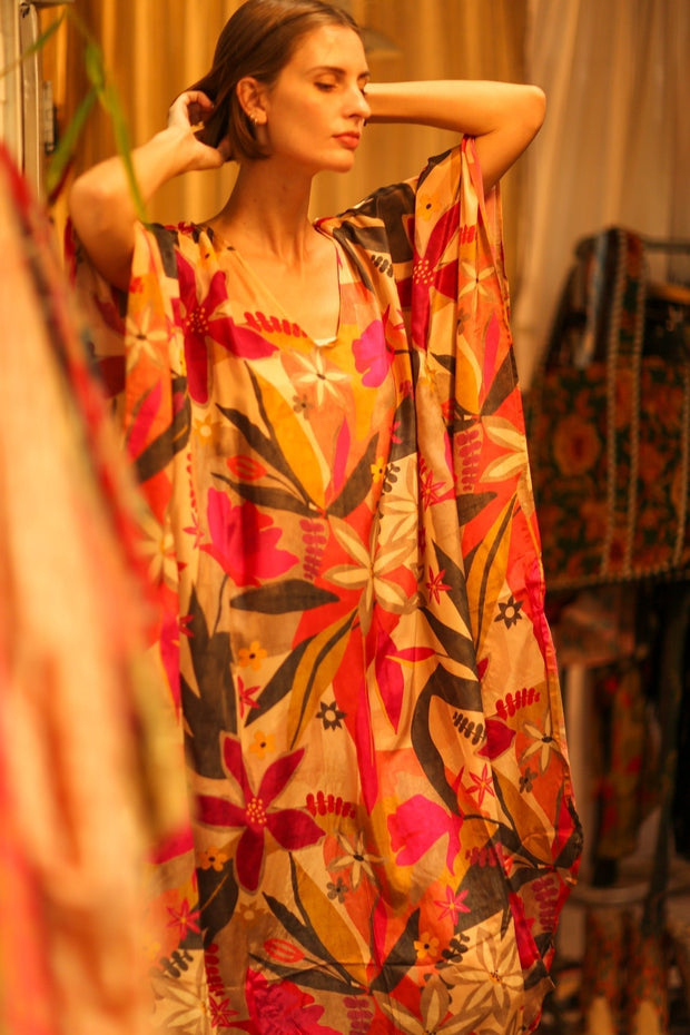 YAYA SILK KAFTAN IN JUNGLE - sustainably made MOMO NEW YORK sustainable clothing, dresskaftan slow fashion