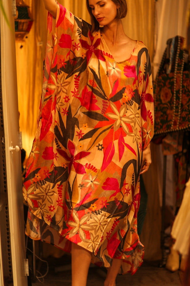 YAYA SILK KAFTAN IN JUNGLE - sustainably made MOMO NEW YORK sustainable clothing, dresskaftan slow fashion