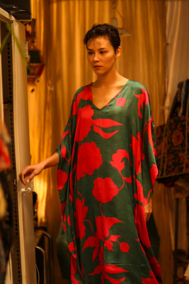 YAYA SILK KAFTAN PINK AND GREEN - sustainably made MOMO NEW YORK sustainable clothing, dresskaftan slow fashion