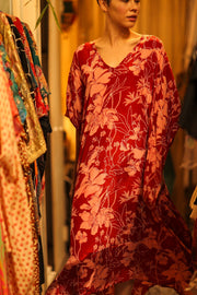 YAYA SILK KAFTAN RED SHERLYN - sustainably made MOMO NEW YORK sustainable clothing, dresskaftan slow fashion